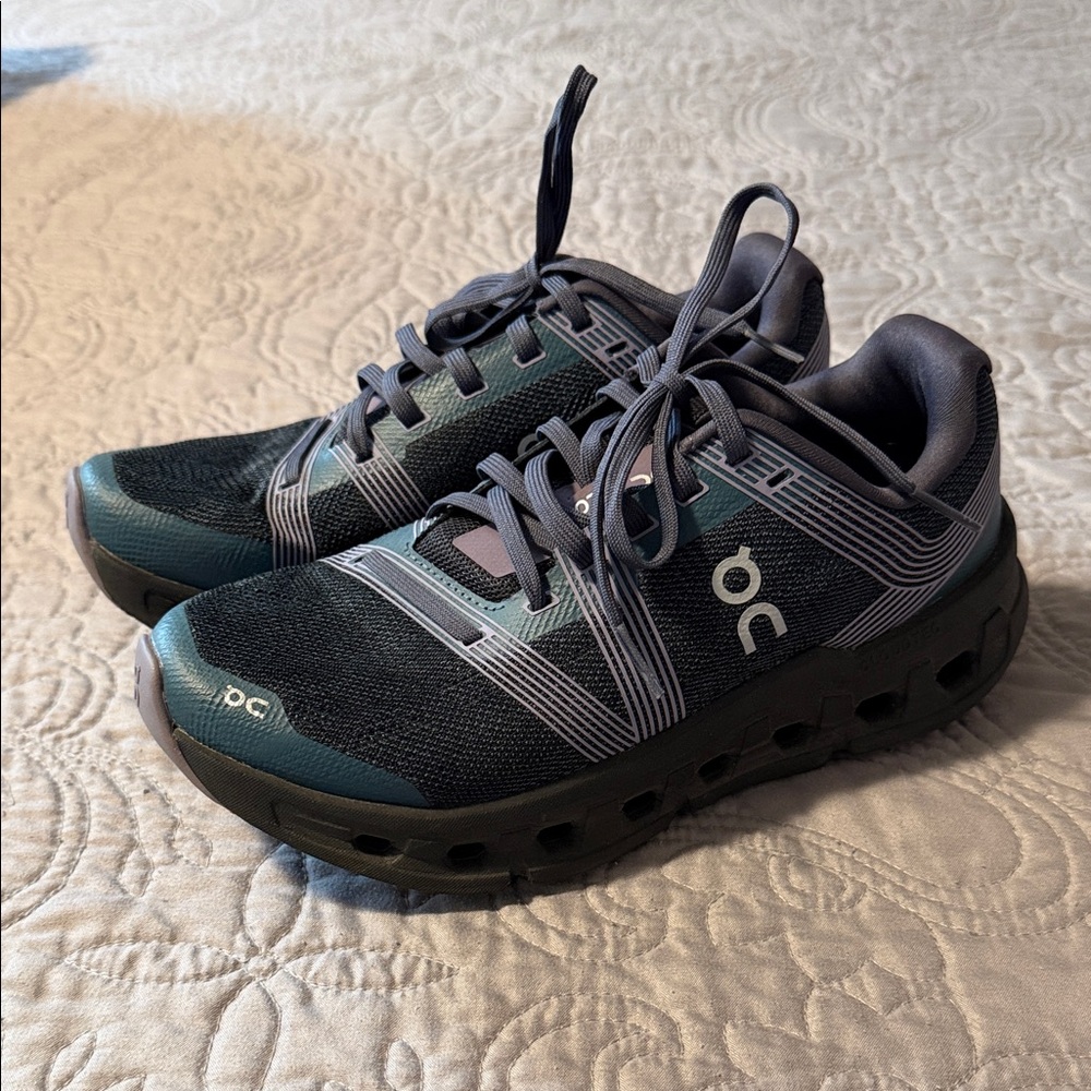 OnCloud Women Shoes